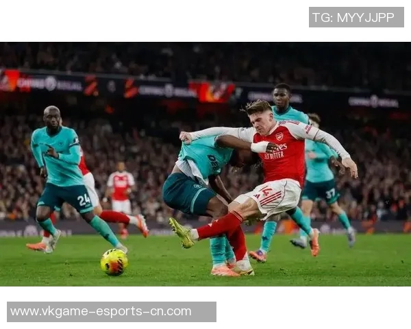 意甲激战曼联大胜阿森纳补时进球引发全场狂欢数据分析揭示比赛精彩瞬间