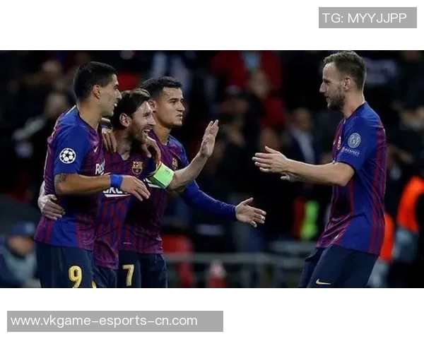 世界杯激战巴萨凭帽子戏法力克热刺全场沸腾战报解析