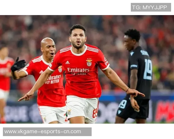 德甲惊天冷门本菲卡狂胜尤文图斯四球红牌事件引发全场热议 德甲惊天冷门本菲卡狂胜尤文图斯四球红牌事件引发全场热议