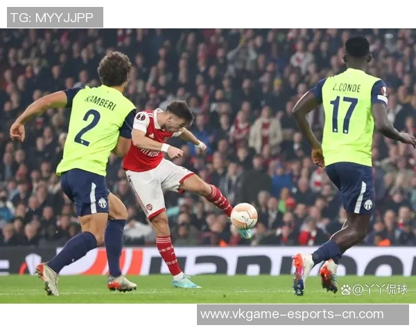 德甲焦点战拜仁小胜阿森纳红牌争议引发全场热议与转会传闻